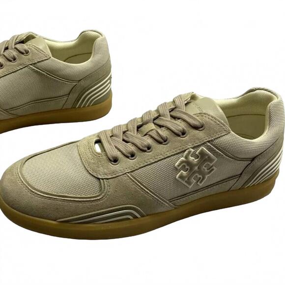 NEW TORY BURCH women's clover court low-top nylon comfort sneakers in tan